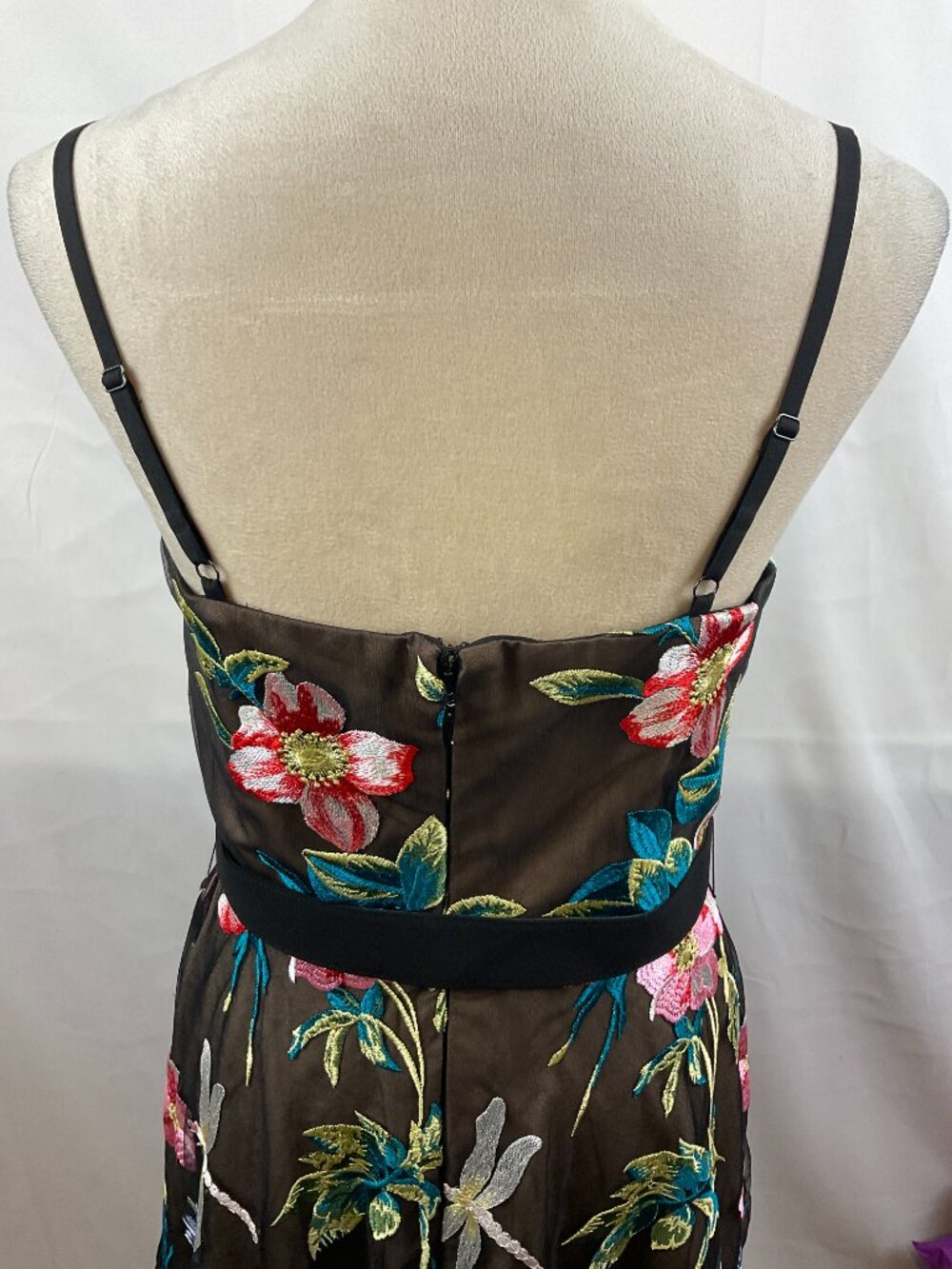 Dress the Population Dress M Black Beige Pink Green Blue Embroidered Overlay - Picture 9 of 11